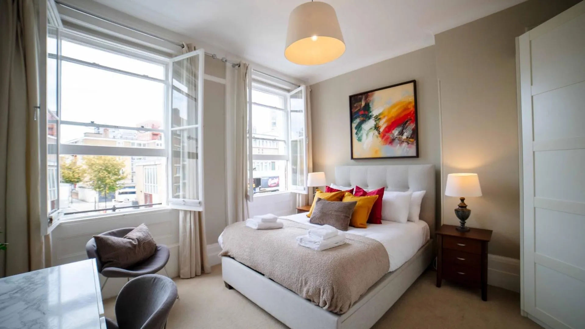 Wickes House Canary Wharf London Bed & Breakfast